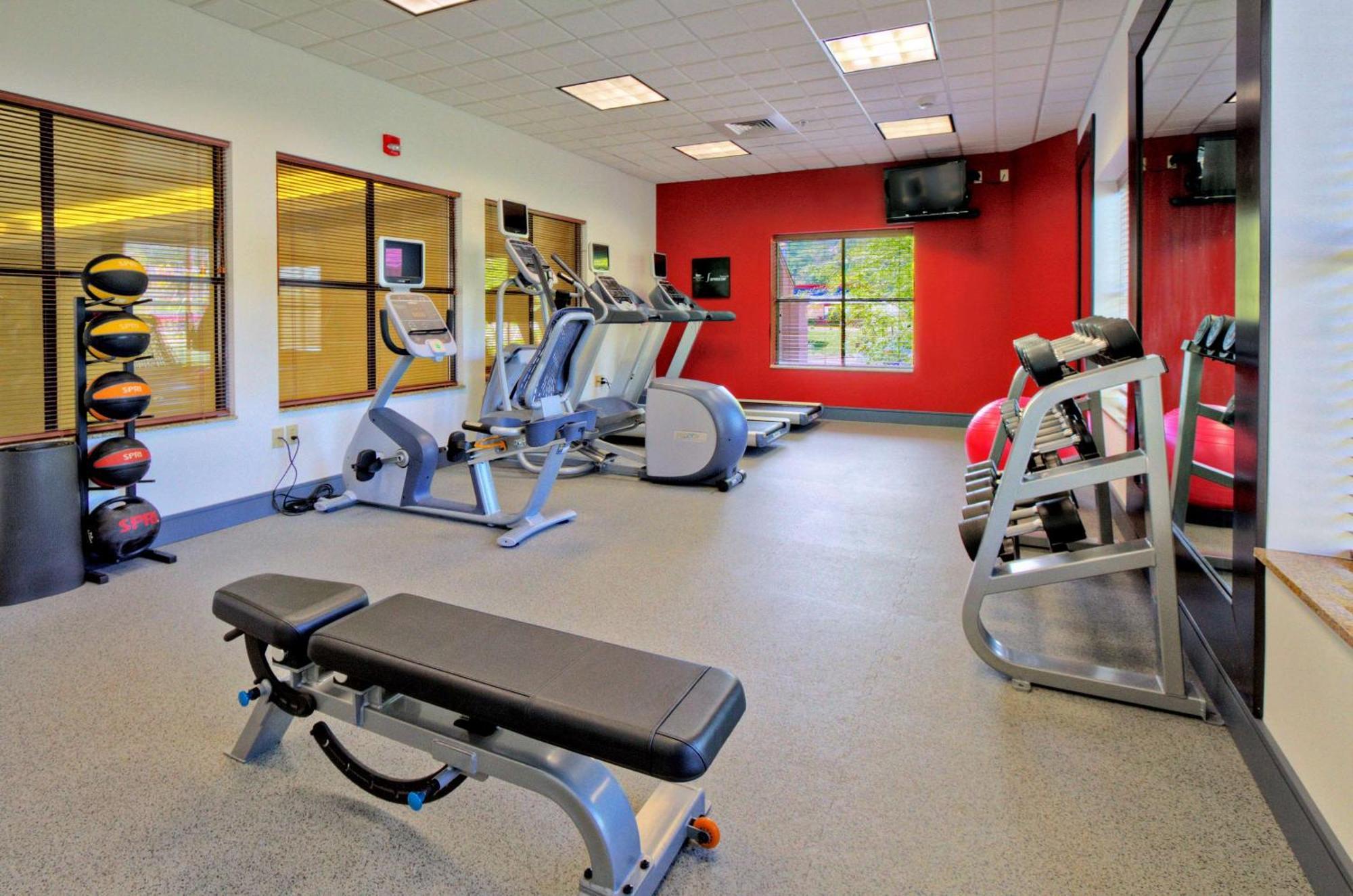 Homewood Suites By Hilton Asheville Extérieur photo